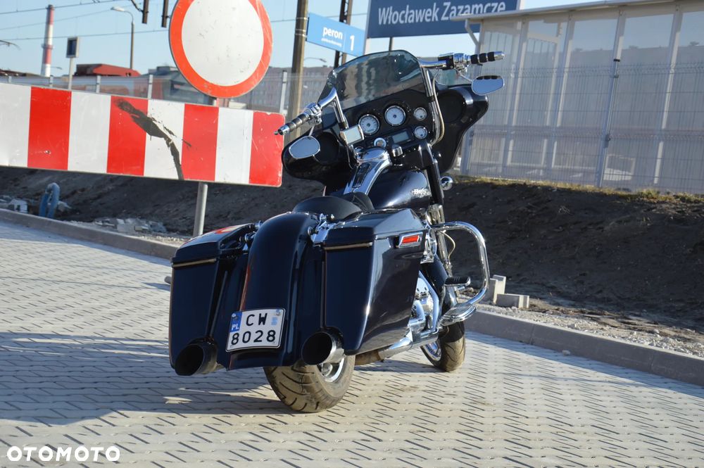 Harley-Davidson Touring Street Glide - 9