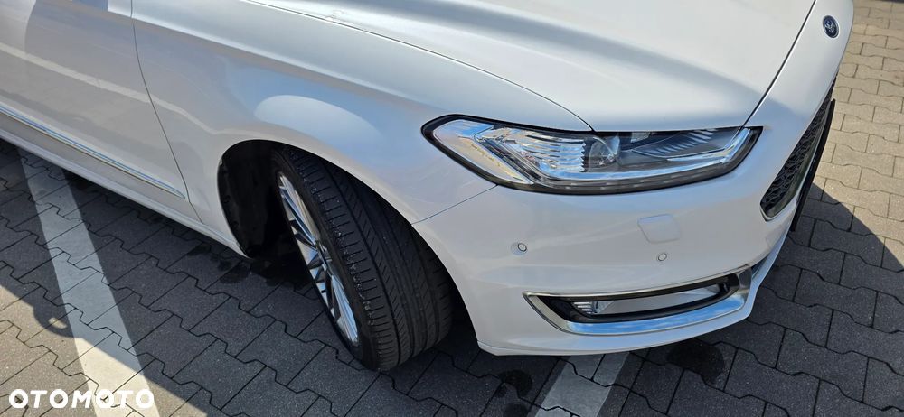 Ford Mondeo Vignale 2.0 TDCi 4WD PowerShift - 4