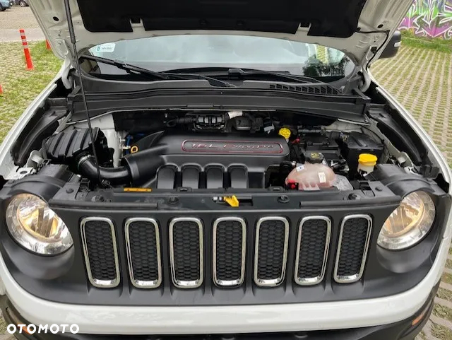 Jeep Renegade 1.6 E-TorQ Sport FWD - 11