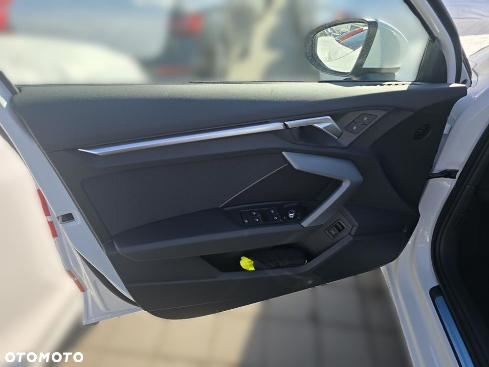 Audi A3 35 TFSI mHEV Advanced S tronic - 8