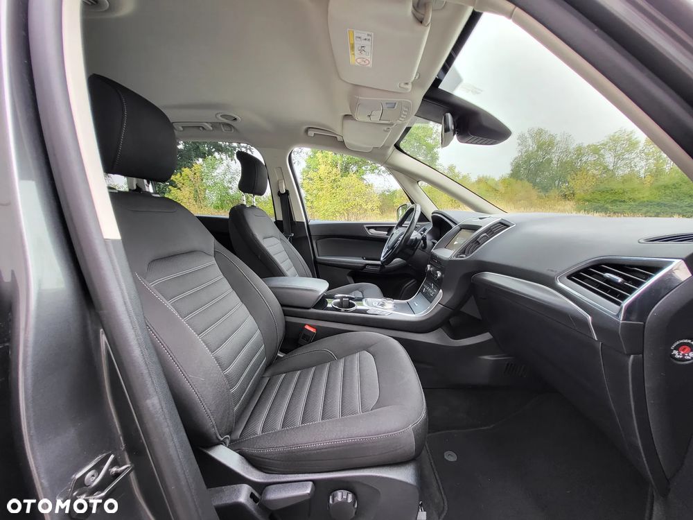 Ford Galaxy - 24