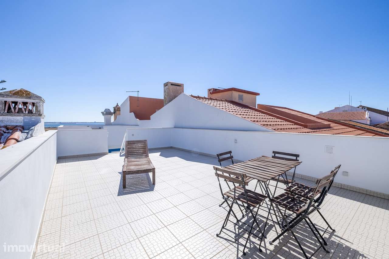 DUPLEX T2 NO CENTRO HISTÓRICO DE LAGOS, TERRAÇOS E ROOFTOP COM VISTA P - Grande imagem: 3/26
