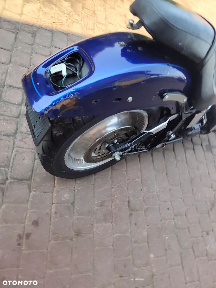 Harley-Davidson Dyna Street Bob - 17