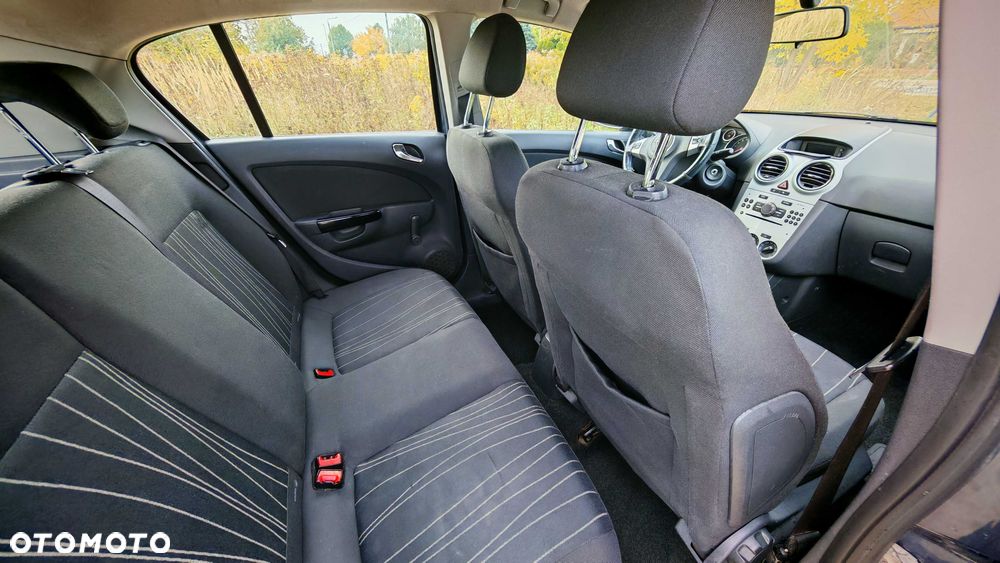 Opel Corsa - 8