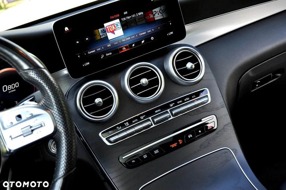 Mercedes-Benz GLC 200 d 4Matic 9G-TRONIC AMG Line - 32