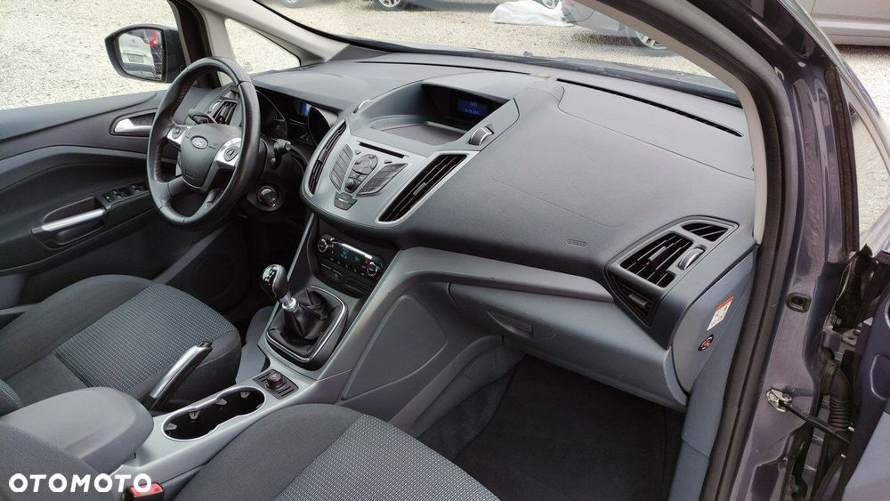 Ford Grand C-MAX - 24