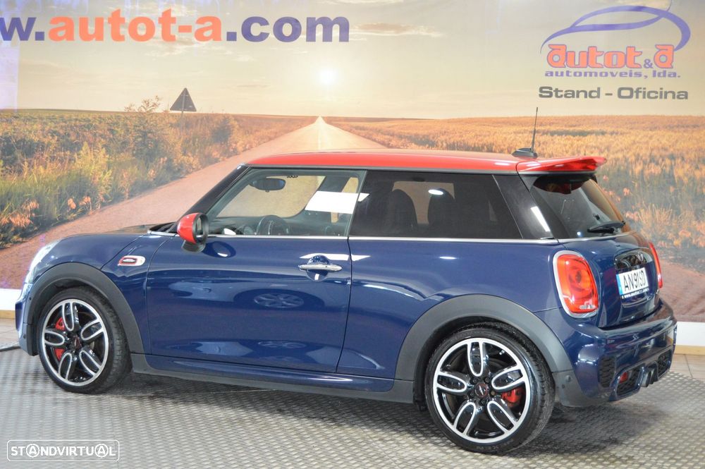 MINI 3 Portas John Cooper Works Auto Desportiva - 3