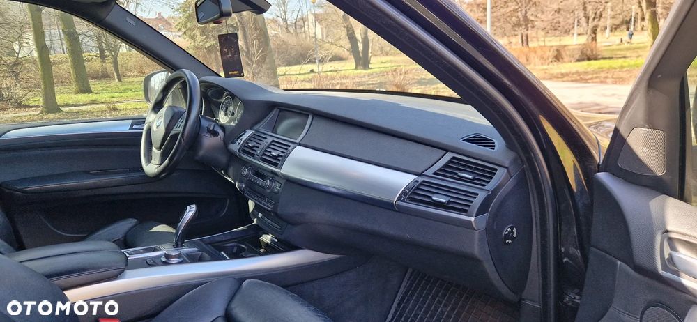 BMW X5 xDrive35d - 12