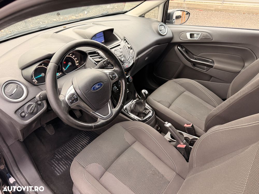 Ford Fiesta - 10