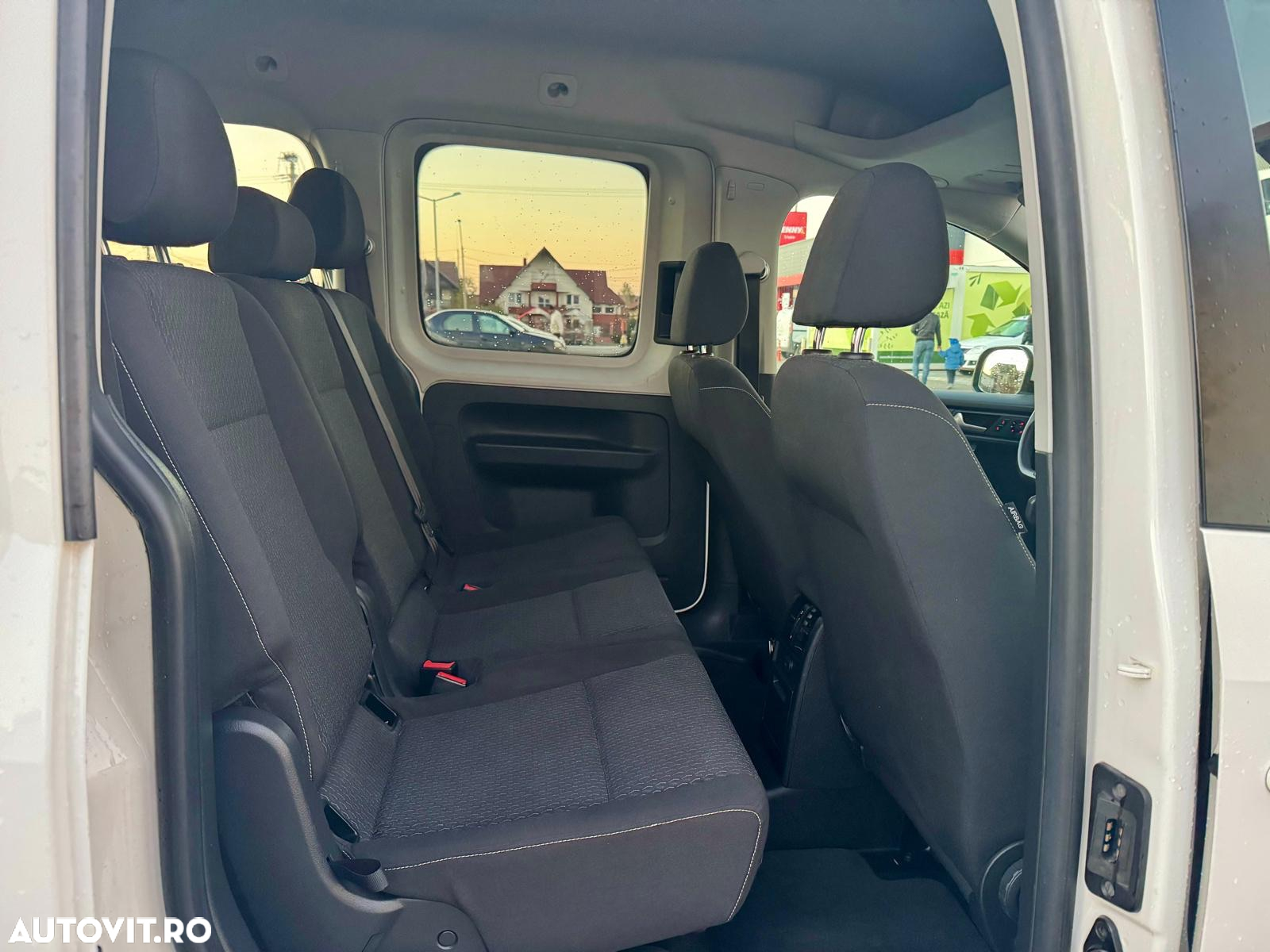 Volkswagen Caddy 2.0 TDI (7-Si.) 4MOTION Maxi Comfortline - 18