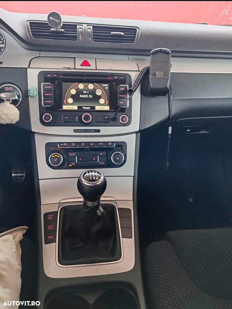 Volkswagen Passat 2.0 TDI Comfortline DPF - 6