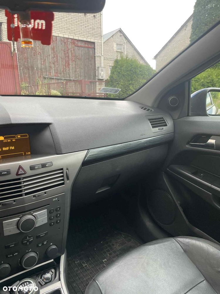 Opel Astra 2.0 T Sport - 3