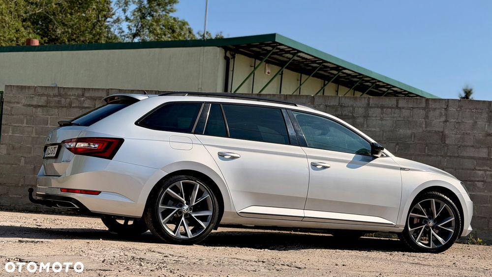 Skoda Superb 1.8 TSI DSG SportLine - 22