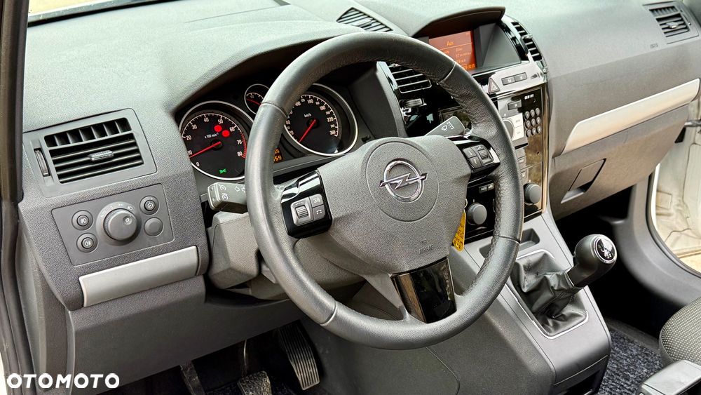 Opel Zafira 1.8 - 36
