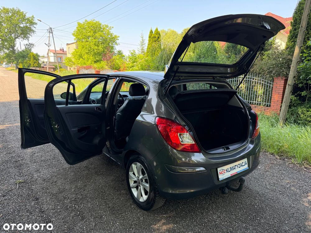 Opel Corsa 1.2 16V Cosmo - 30
