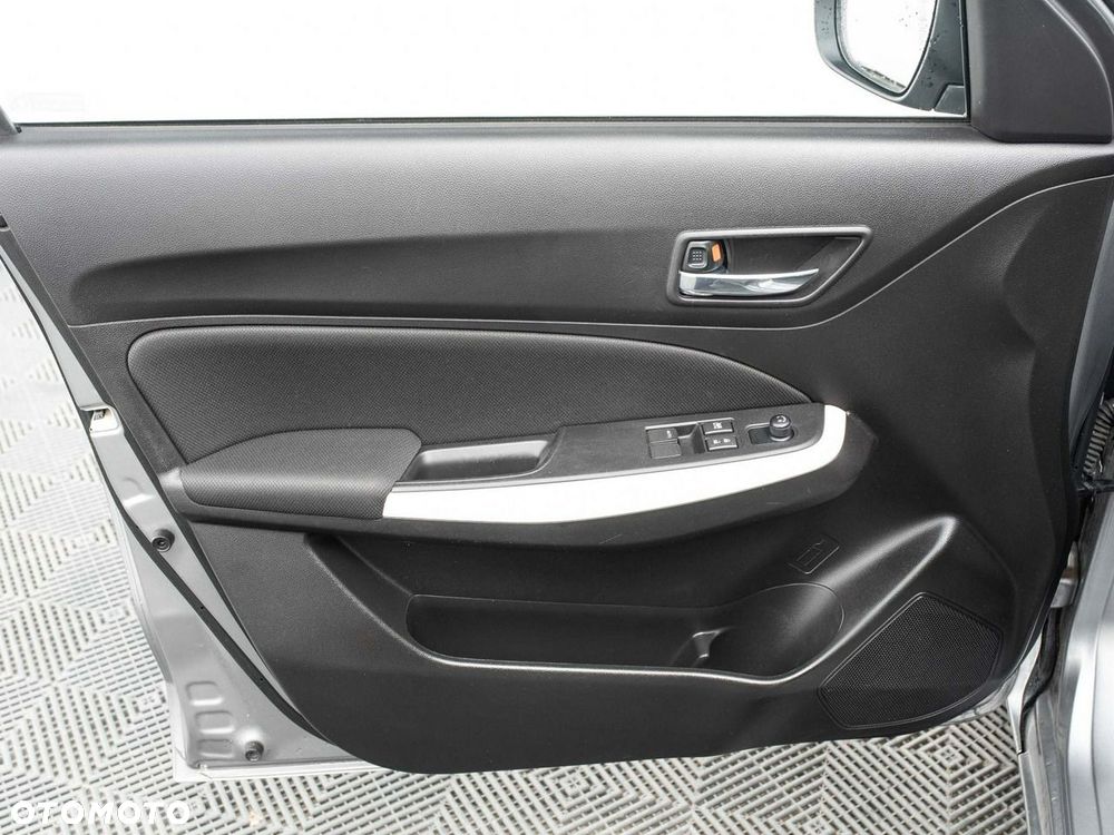 Suzuki Swift - 11