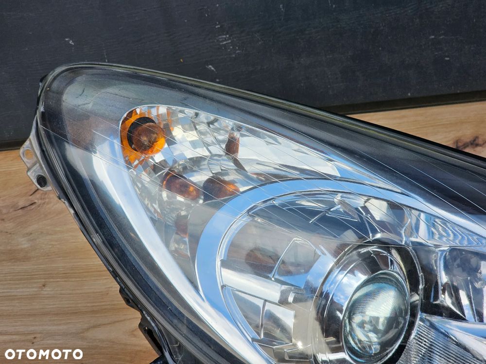 LAMPA SOCZEWKA PRAWY PRZÓD PRAWA PRZEDNIA OPEL CORSA D EUROPA 13186386 - 4