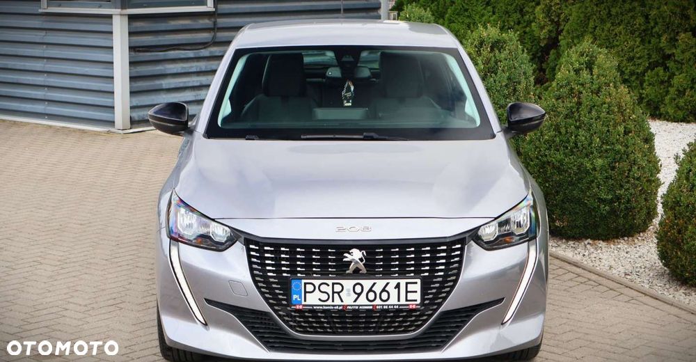 Peugeot 208 - 11