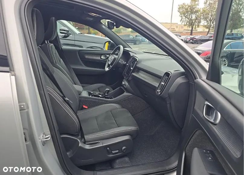 Volvo XC 40 - 8
