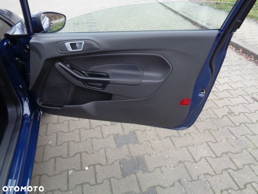 Ford Fiesta 1.25 Champions Edition - 23
