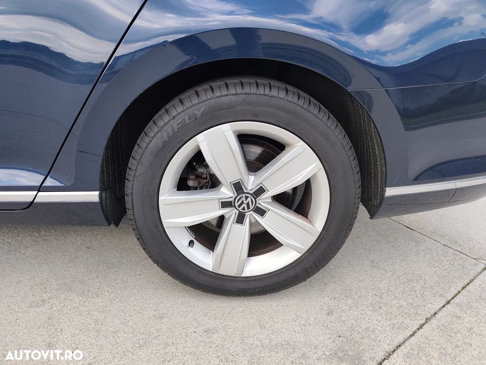 Volkswagen Passat - 23