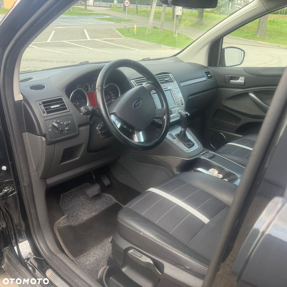 Ford Kuga - 3