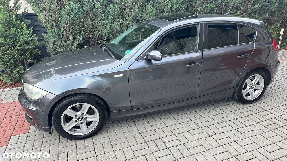 BMW Seria 1 120d DPF - 1