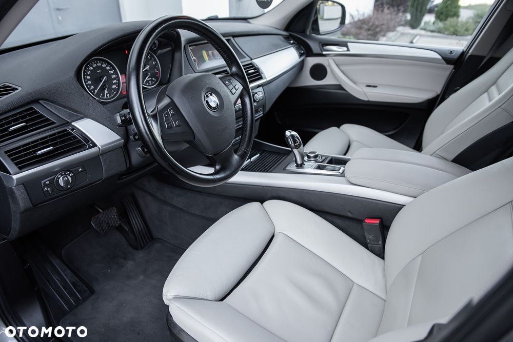 BMW X5 xDrive35i M Sport Edition - 16
