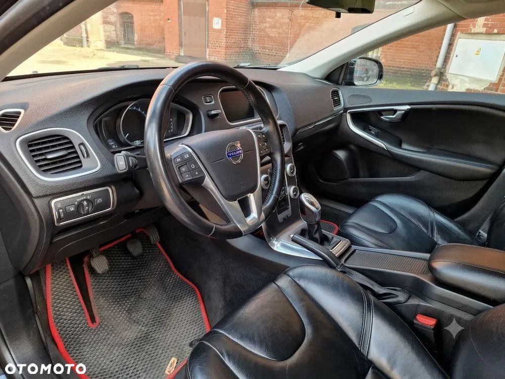 Volvo V40 T3 Base - 3