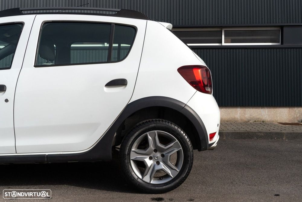 Dacia Sandero 0.9 TCe SL Stepway of Life Bi-Fuel - 36