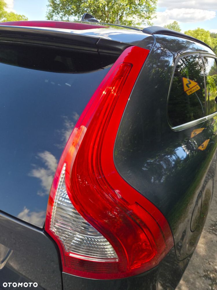 Volvo XC 60 D3 R-Design - 29