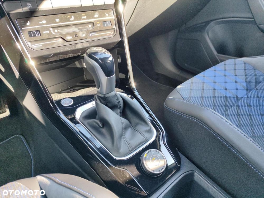 Volkswagen T-Roc - 26