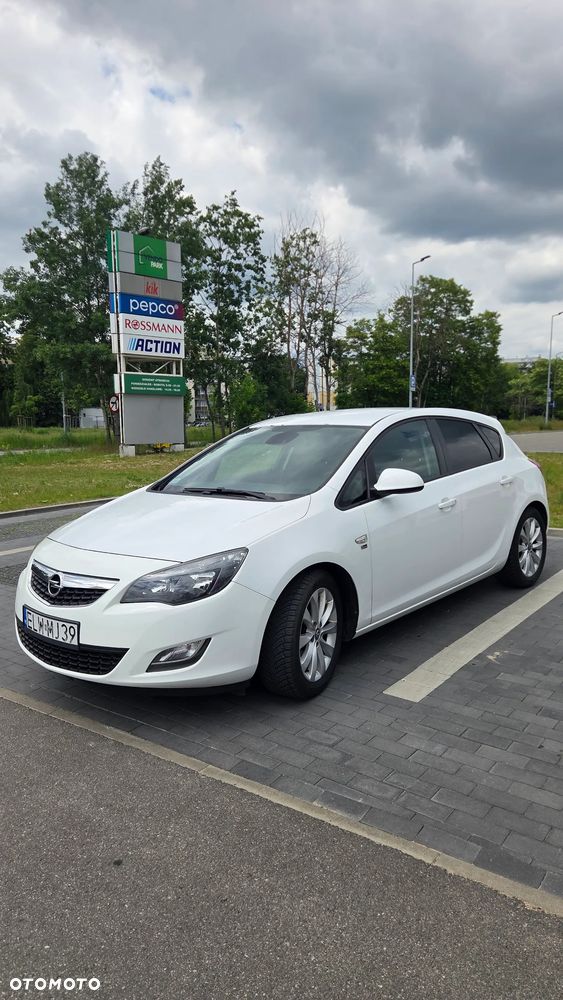 Opel Astra 1.7 CDTI ecoFLEX - 4