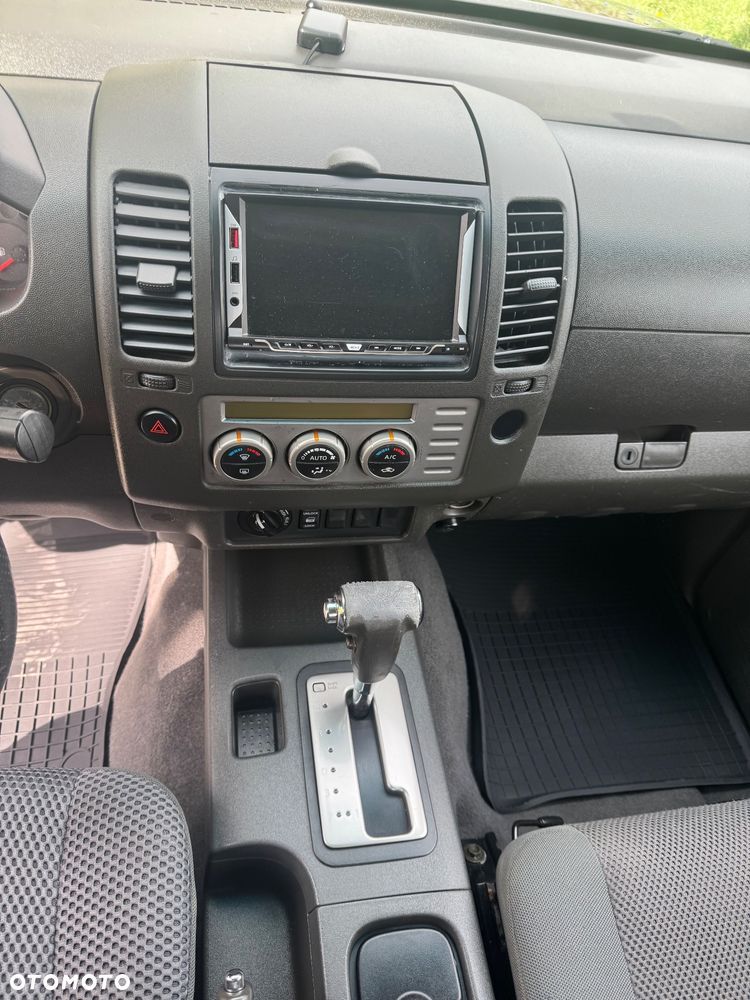 Nissan Navara - 9
