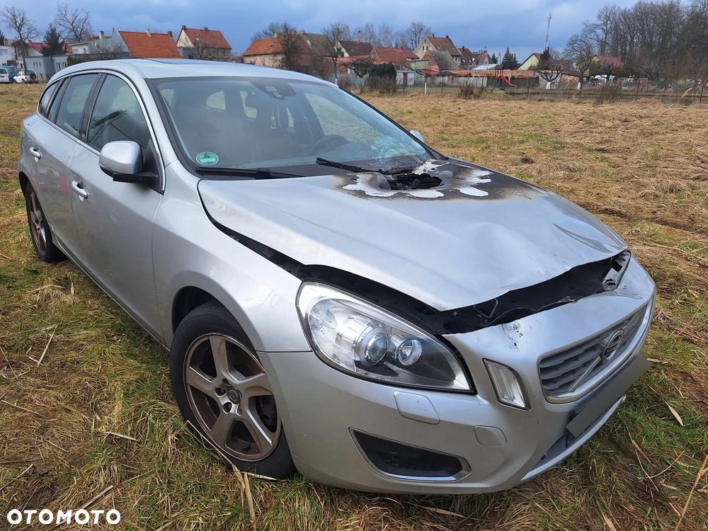 Volvo V60 D3 Summum - 1