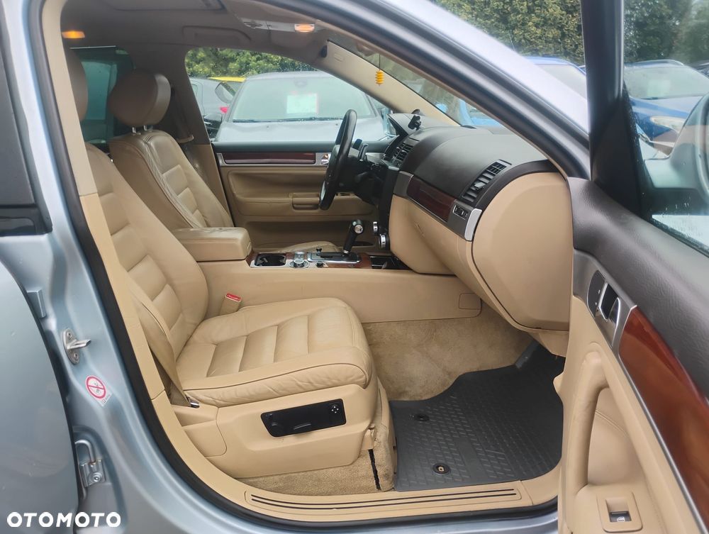 Volkswagen Touareg 3.2 V6 Automatik - 30