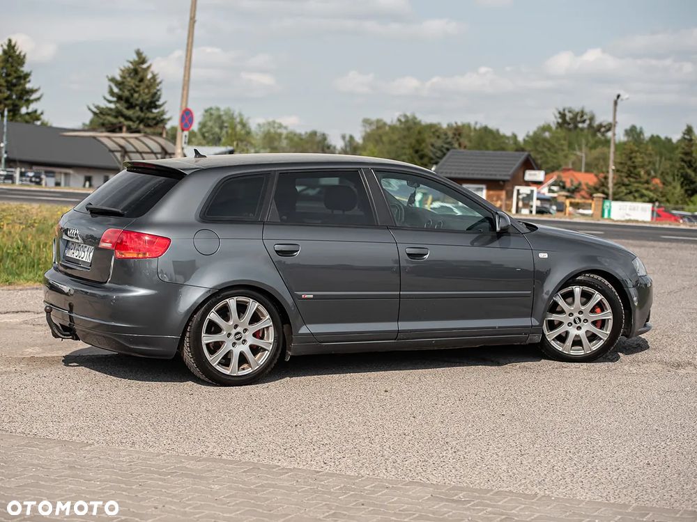 Audi A3 Sportback 2.0 TDI DPF S tronic S line Sportpaket - 14