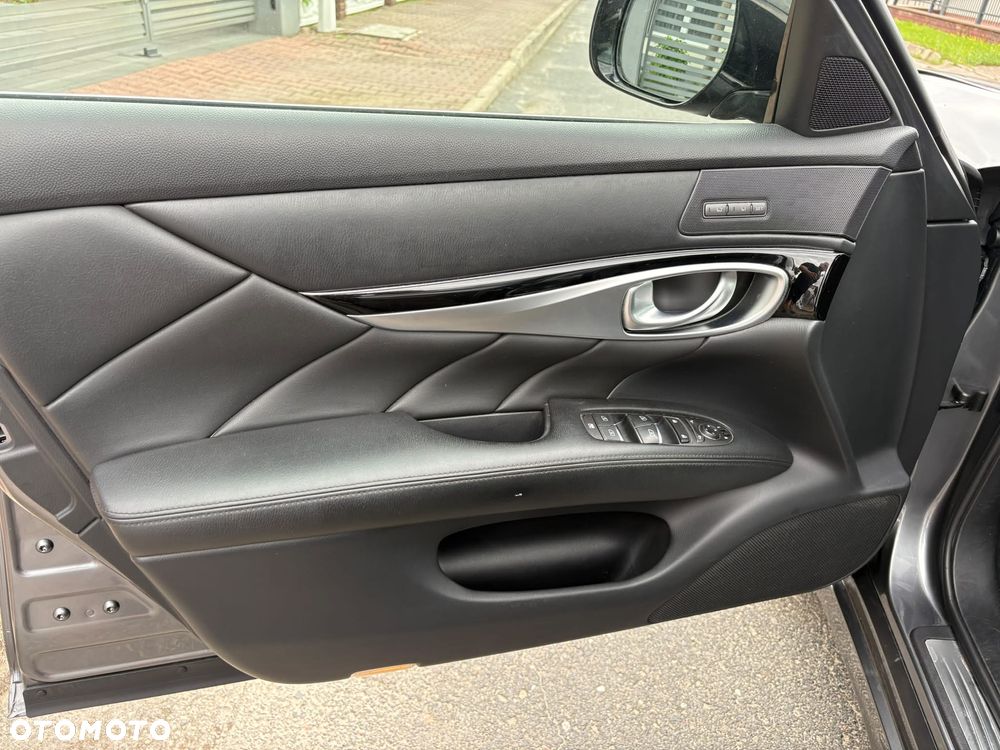 Infiniti Q70 2.2d Premium Executive - 19