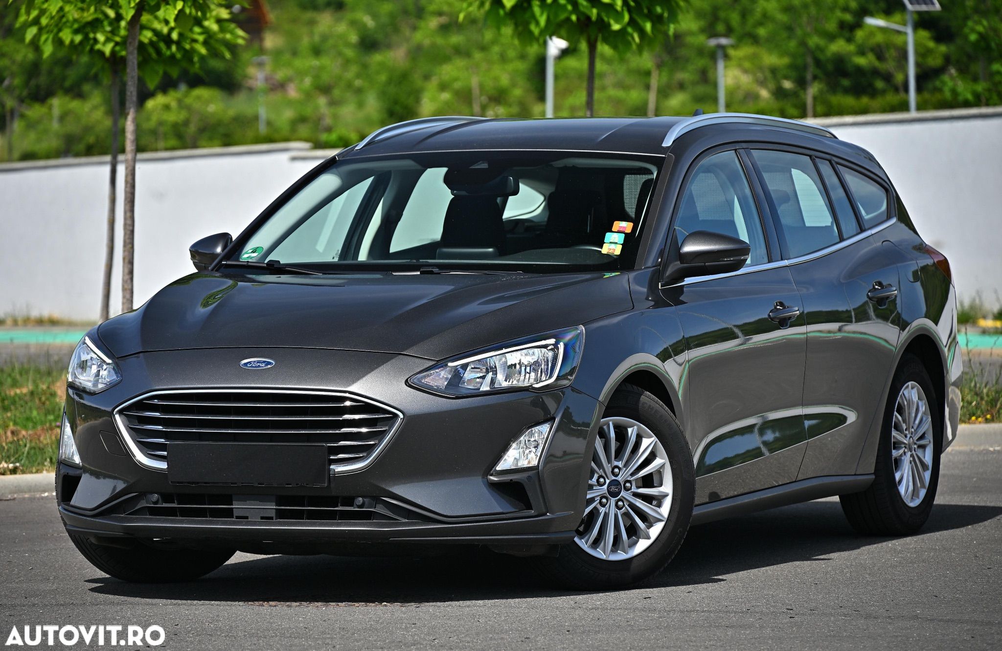 Ford Focus Turnier 1.5 EcoBlue Start-Stopp-System Aut. TITANIUM - 1