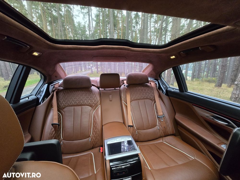 BMW Seria 7 750Li xDrive - 15