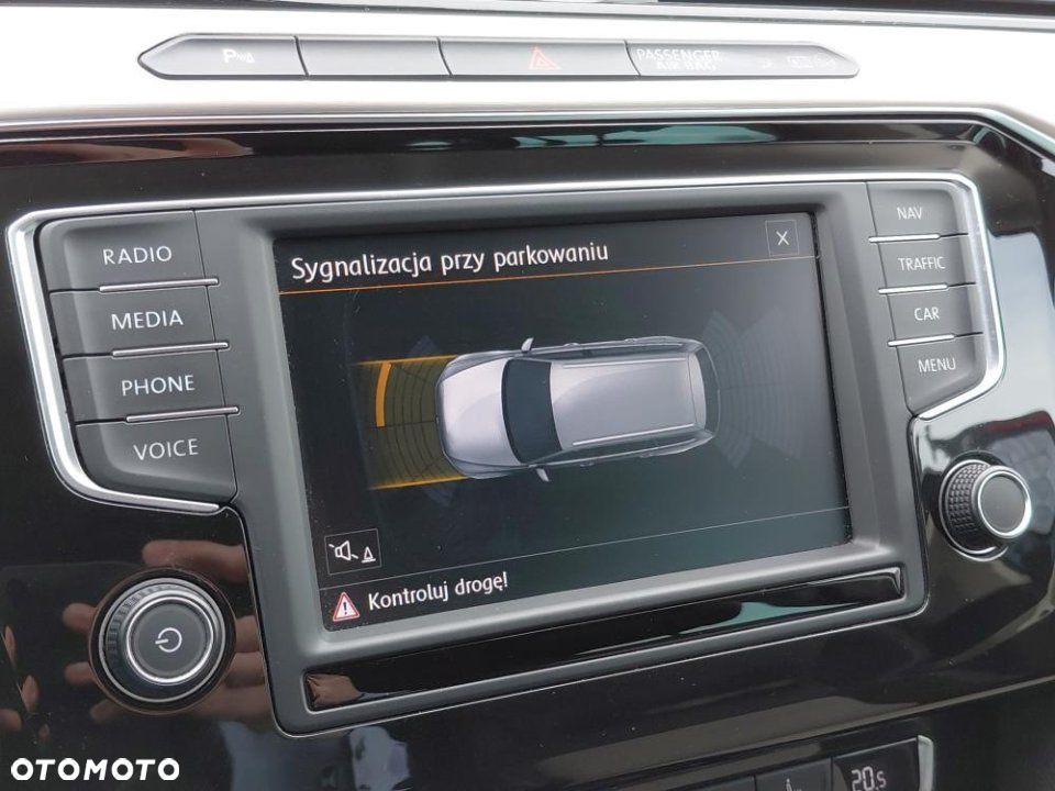 Volkswagen Passat - 39