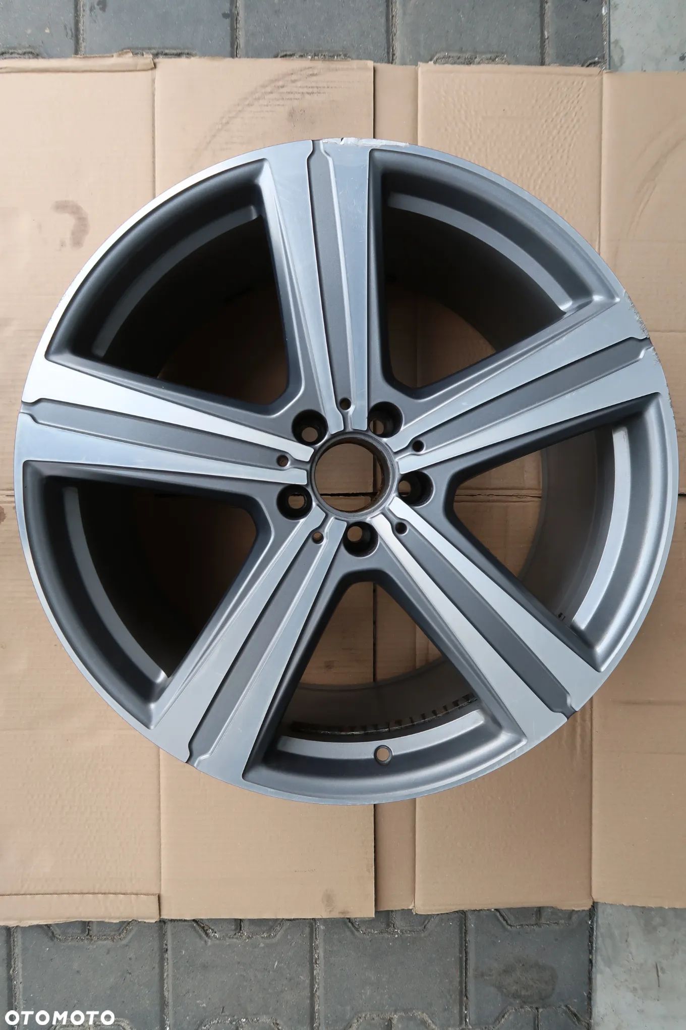 C27 FELGA MERCEDES GL GLE A1674016900 11X21ET49 - 1
