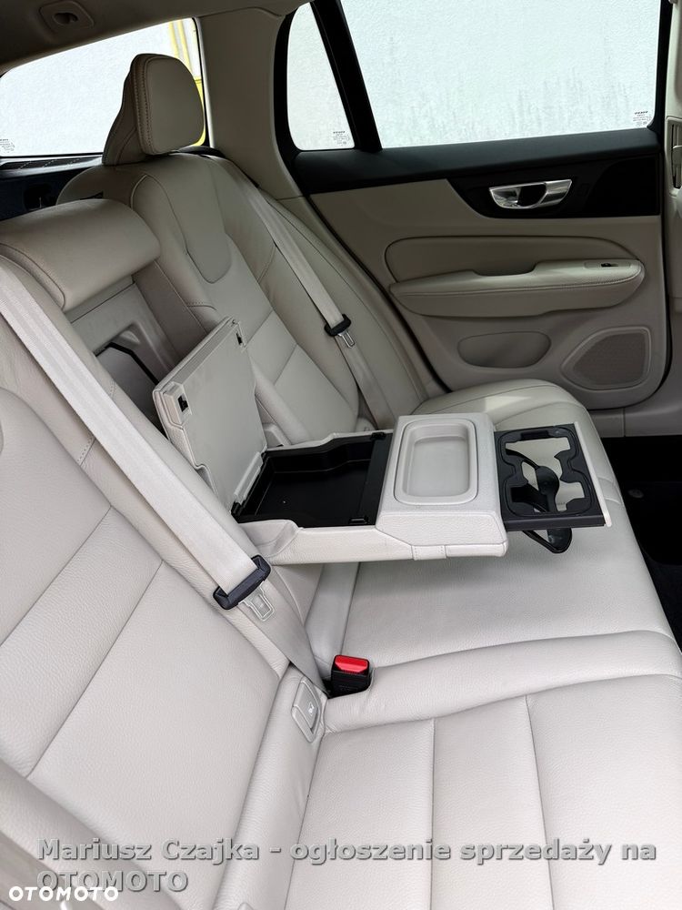 Volvo V60 Cross Country Pro B5 B AWD - 17