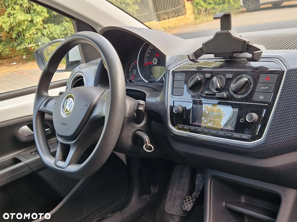 Volkswagen up! 1.0 Black Style - 14
