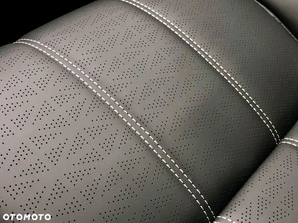 Land Rover Range Rover Velar 2.0 P250 R-Dynamic HSE - 16