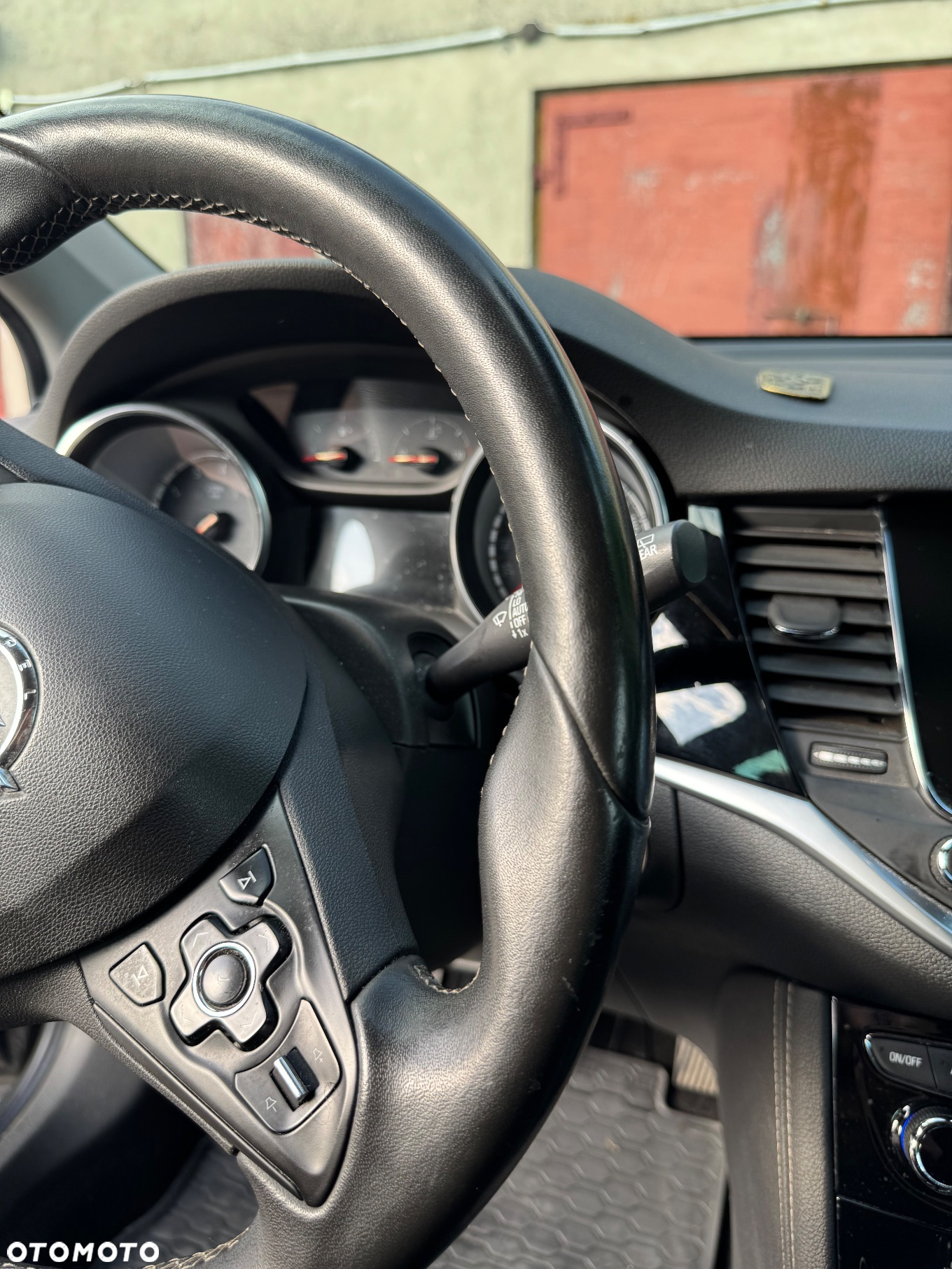 Opel Astra V 1.4 T Elite S&S - 14