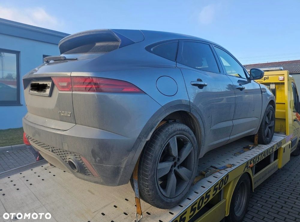 Jaguar E-Pace 2.0 i4P AWD R-Dynamic - 6