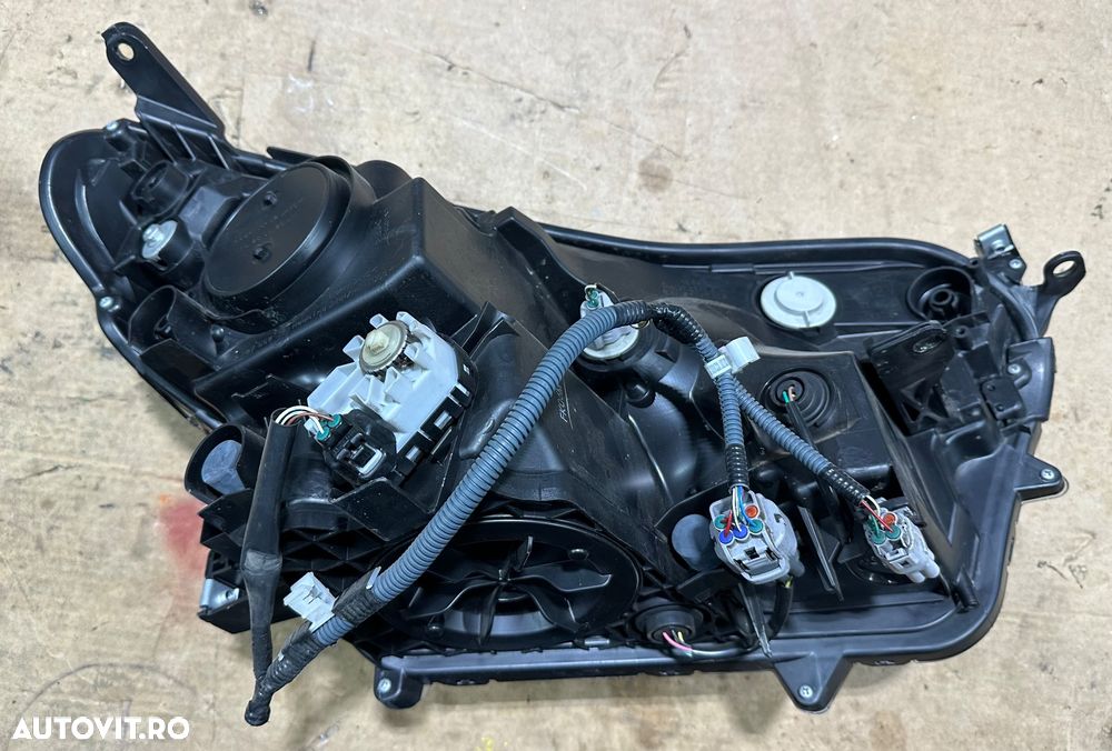 Far led complet TOYOTA RAV 4 hybrid an 2016 aproape nou, fara defecte - 5