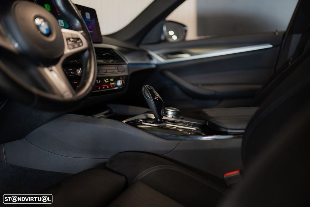 BMW 530 e Pack Desportivo M - 25