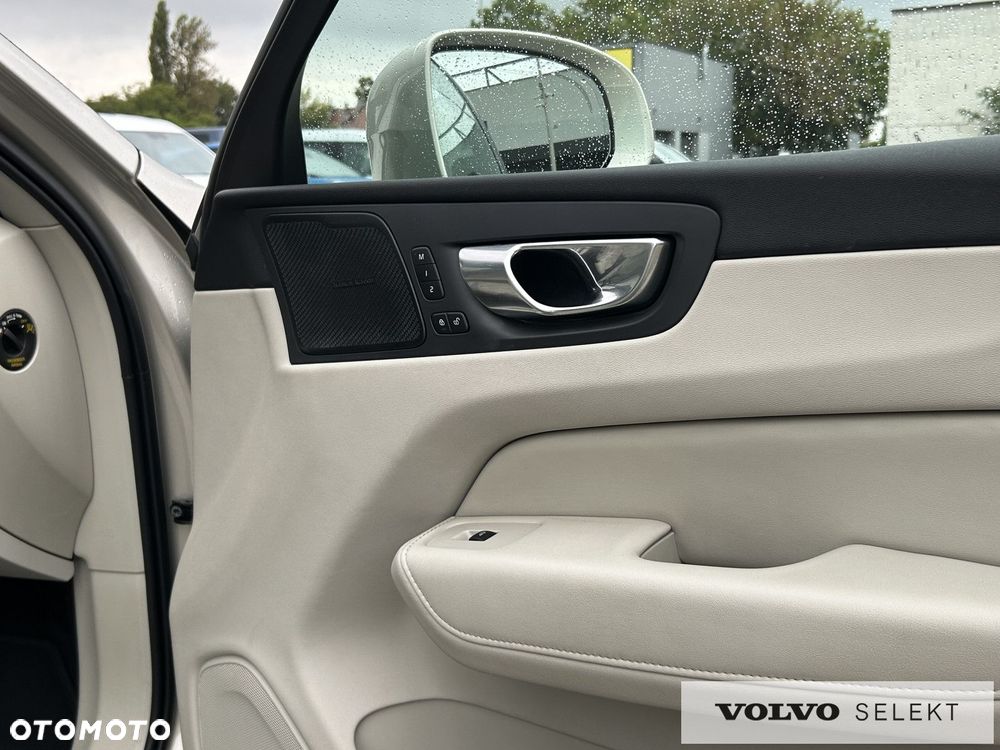 Volvo XC 60 - 26